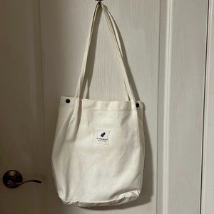white canvas bag